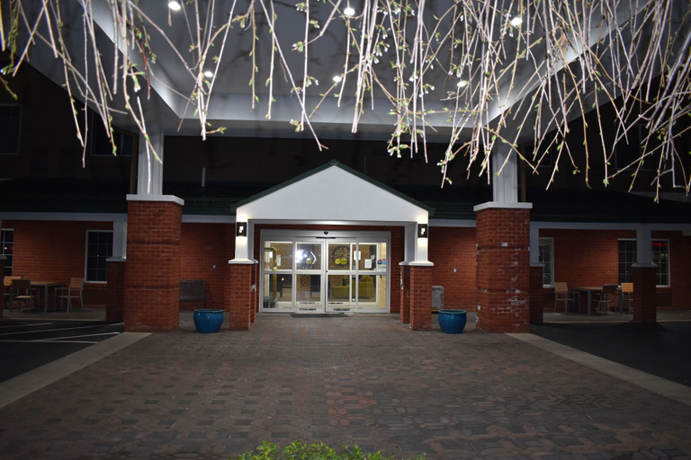 Exterior & Views 2, Country Inn & Suites by Radisson, Hagerstown, MD, Washington