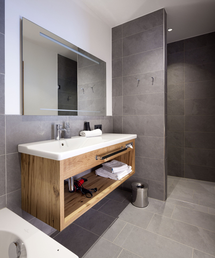 Bathroom 4, Das Heimsitz, Kitzbühel