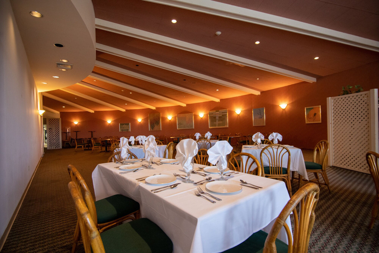 Food & Drinks 5, Mountain Laurel Resort, Carbon