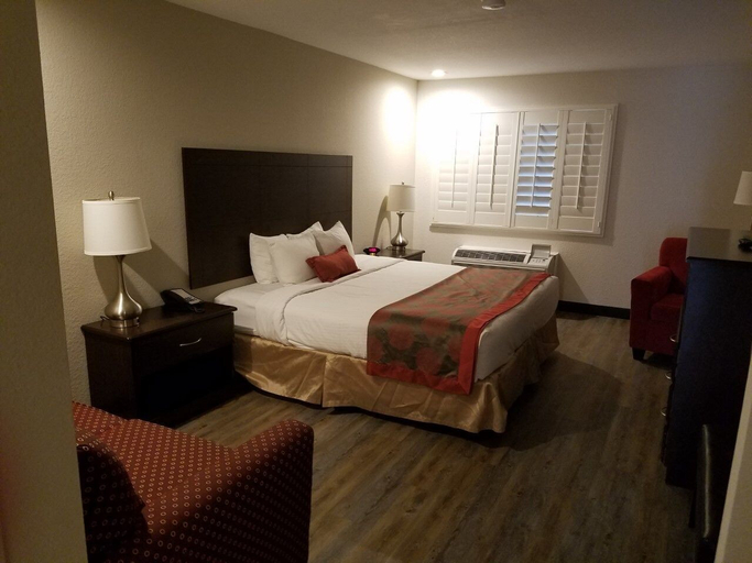 Bedroom 3, Infinity Inn & Suites, Maricopa