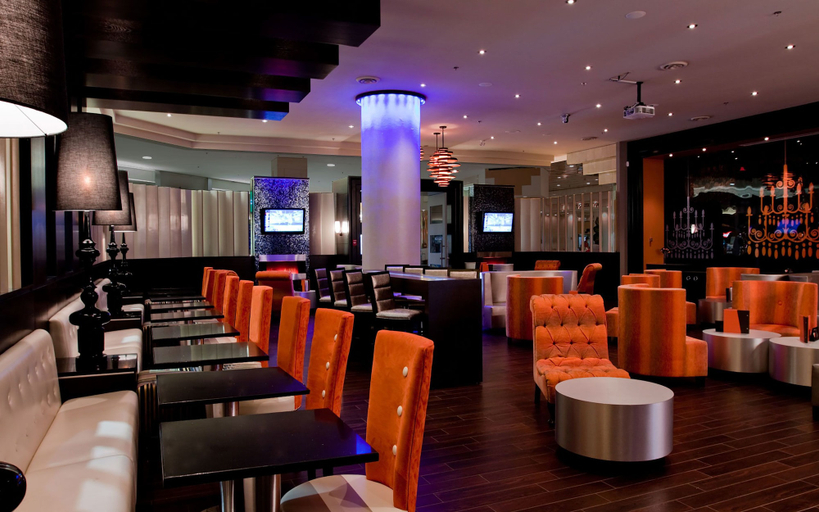 Food & Drinks 5, Fantasyland Hotel, Division No. 11