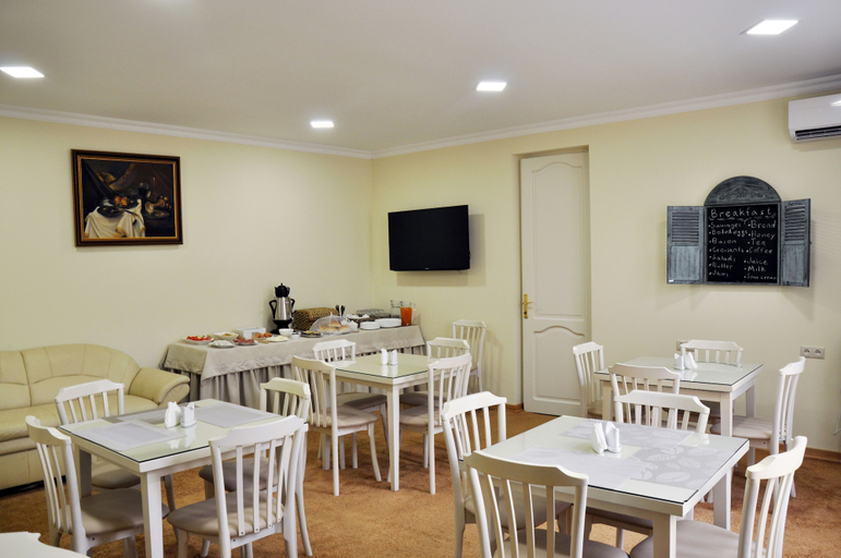 Food & Drinks 3, Crown Hotel, Tskaltubo