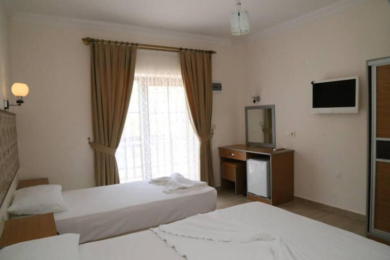 Bedroom 3, Manolya Hotel, Bodrum