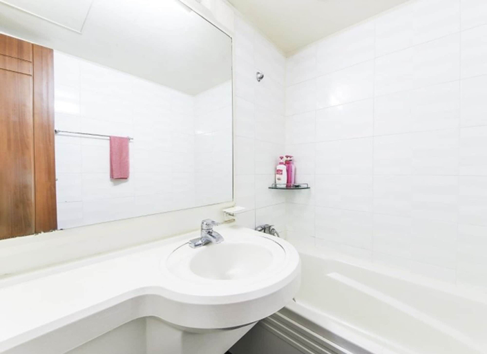 Bathroom 3, Motel Sangmu Gwangju, Gwangsan