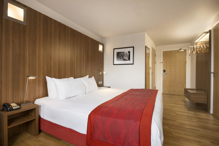 Bedroom 3, Ramada Encore by Wyndham Newcastle-Gateshead, Newcastle upon Tyne