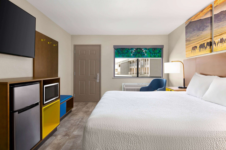 Bedroom 4, Days Inn by Wyndham Ruidoso Downs, Lincoln