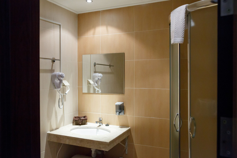 Bathroom 3, Mountain Paradise by the Walnut Trees, Bansko