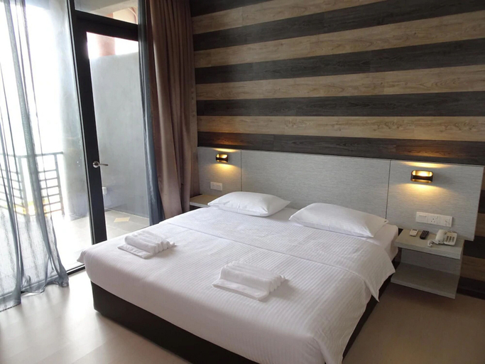 Bedroom 3, Bayfront Hotel, Port Dickson