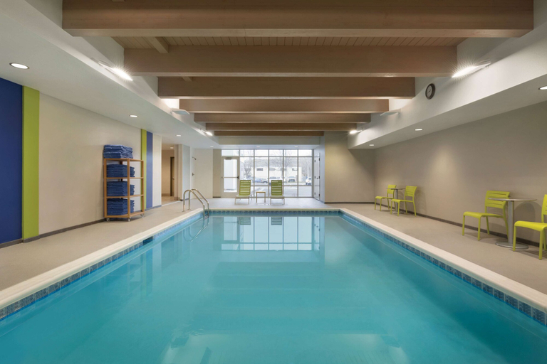 Sport & Beauty 5, Home2 Suites by Hilton Billings, Yellowstone