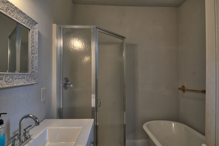 Bathroom 4, Charlevoix House, Charlevoix