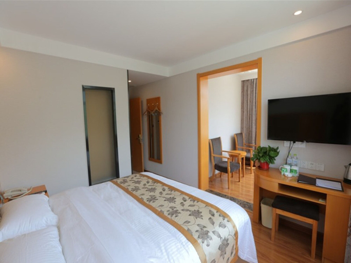 Bedroom 2, GreenTree Inn XuZhou western 3rd ring road XiYuan Express Hotel, Xuzhou