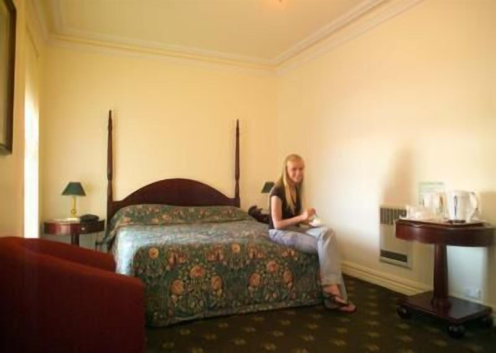 Bedroom 3, Lucas Hotel, Latrobe - Pt A