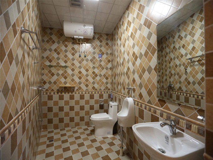 Bathroom 4, Qingdao Wheat Youth Hostel, Qingdao
