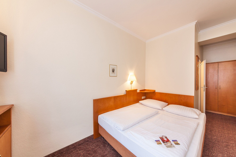Bedroom 5, Hotel Ahl Meerkatzen, Köln