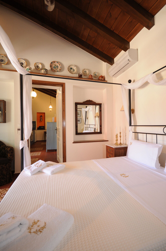 Bedroom 4, Metohi Georgila, Crete