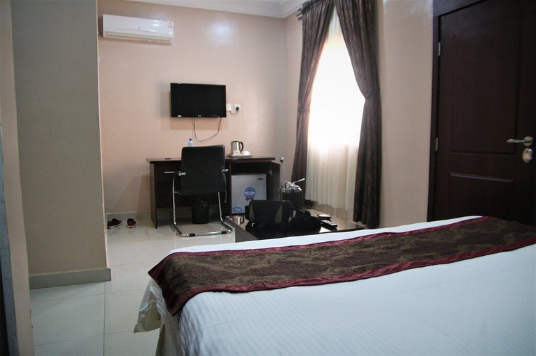 Bedroom 3, Silk Suites, Jos North