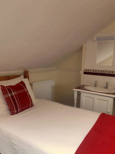 Bedroom 3, The Telstar, Devon