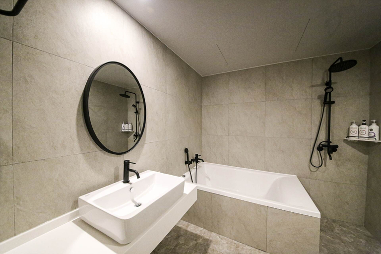 Bathroom 4, Arden Hotel, Cheonan