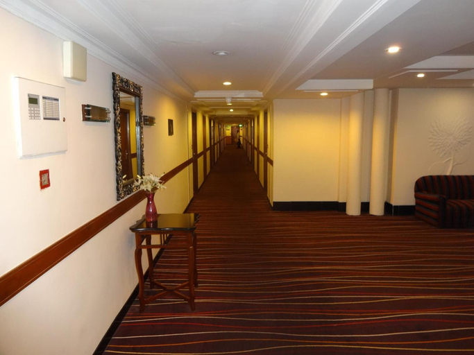 Others 5, Greenpark Hyderabad, Hyderabad