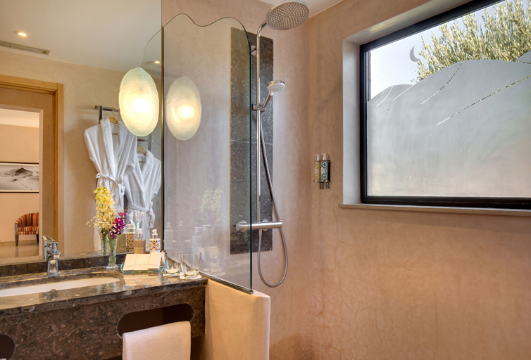 Bathroom 5, Oasis Lodges, Marrakech