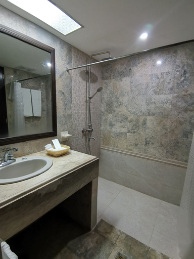 Bathroom 3, Luxur Place, Bacolod City