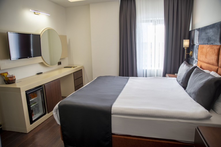 Bedroom 3, Ramada Encore by Wyndham Midyat, Midyat