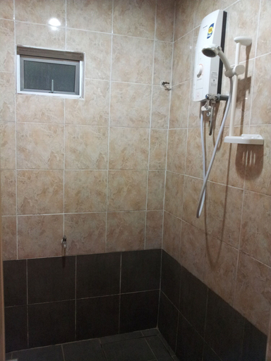 Bathroom 4, Harbour Inn Melaka, Malacca City
