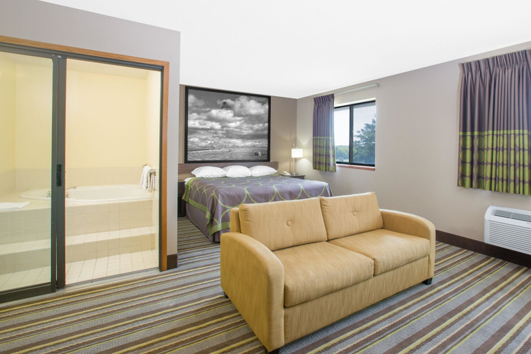 Others 5, Super 8 by Wyndham Hastings, Adams