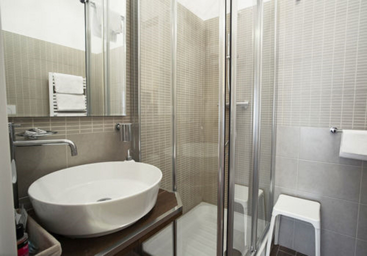 Bathroom 3, Relais Bocca di Leone, Rome