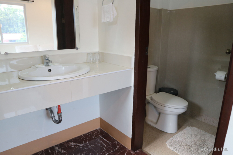 Bathroom 3, Villa de Sierra Vista, Puerto Princesa City