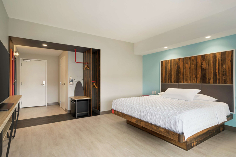 Bedroom 4, Tru by Hilton York, York