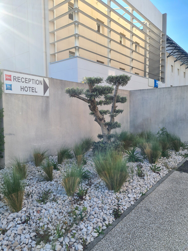 Exterior & Views 2, ibis Istres Trigance, Bouches-du-Rhône