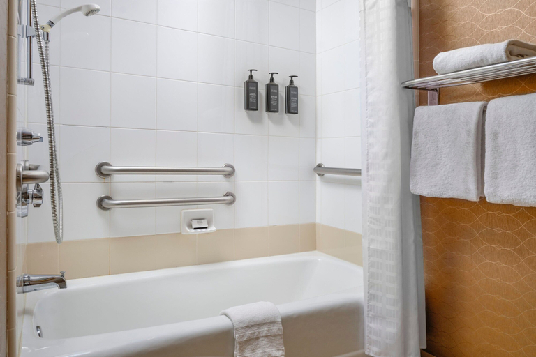 Bathroom 5, Sheraton Myrtle Beach, Horry
