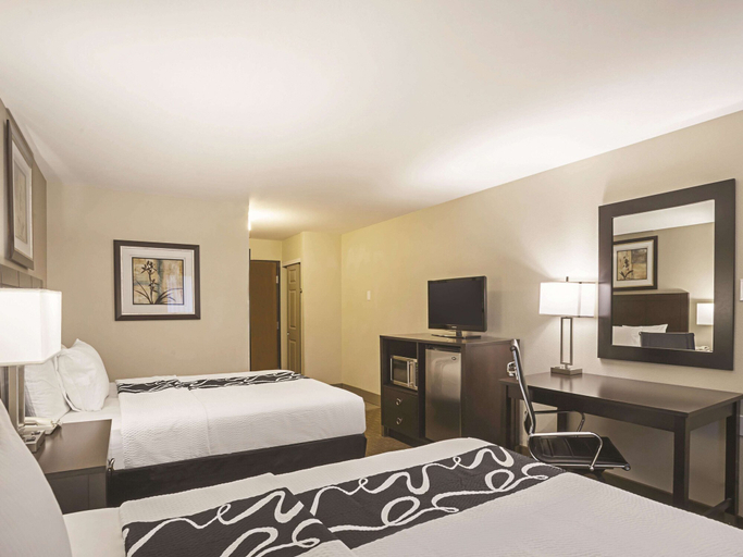 Bedroom 2, La Quinta Inn by Wyndham Olympia - Lacey, Thurston
