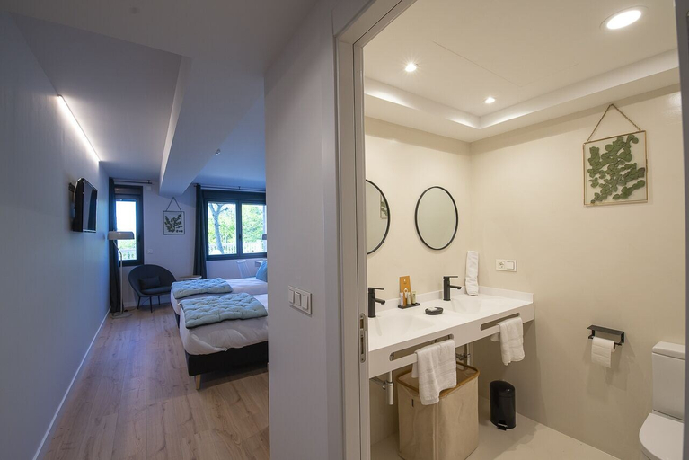 Bathroom 4, Ixua Hotela, Guipúzcoa