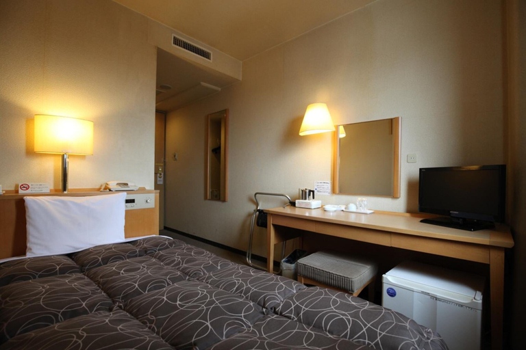 Bedroom 4, AZ Inn Obu, Ōbu