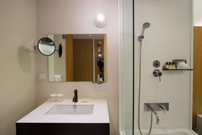 Bathroom 5, Grand Walkerhill Seoul, Gwang-jin