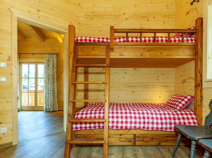 Bedroom 2, Chalet unter Weißblauem Himmel, Traunstein