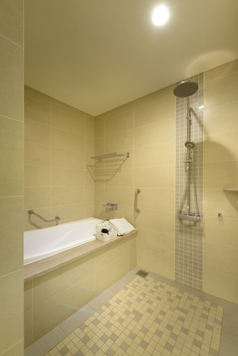 Bathroom 4, Golden Tulip Glory Fine Hotel, Tainan