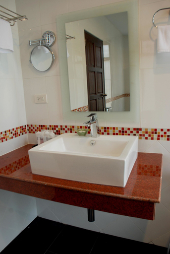 Bathroom 4, Nattha Waree Hot Spring Resort and Spa, Nua Khlong
