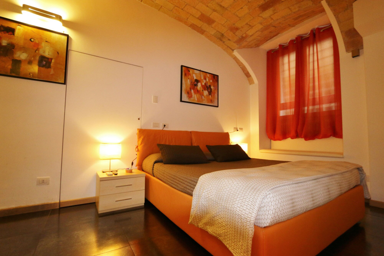 Bedroom 5, Residenza Adriana, Rome