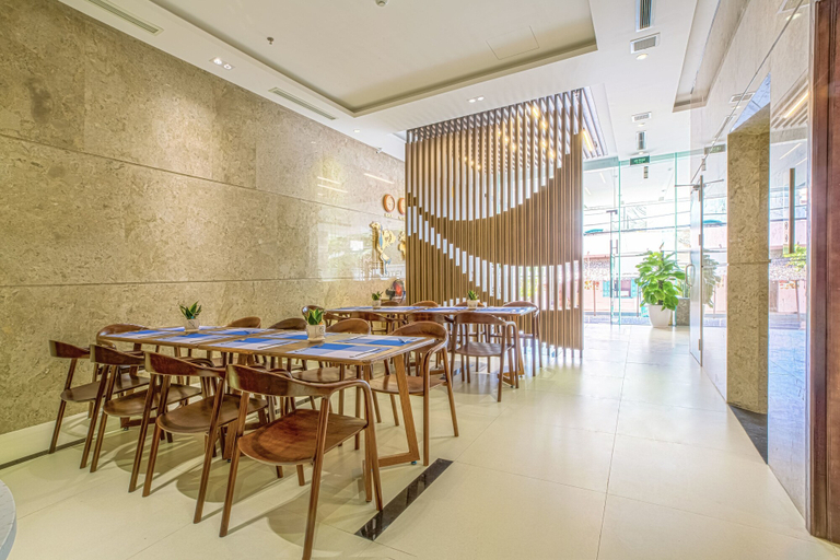 Food & Drinks 5, Yen Vy Hotel & Apartment, Da Nang