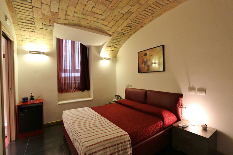 Bedroom 4, Residenza Adriana, Roma