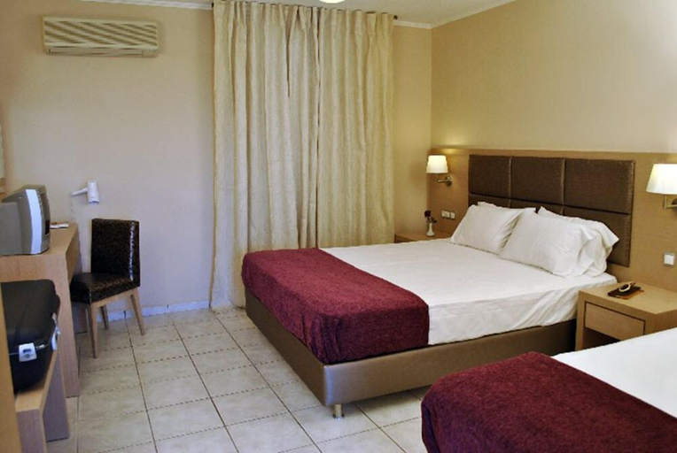 Bedroom 2, Hotel Plessas Palace, Ionian Islands