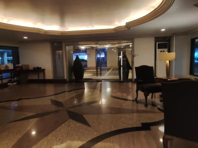 GOTOPHI at Renaissance 3000 BGC, Pasig City