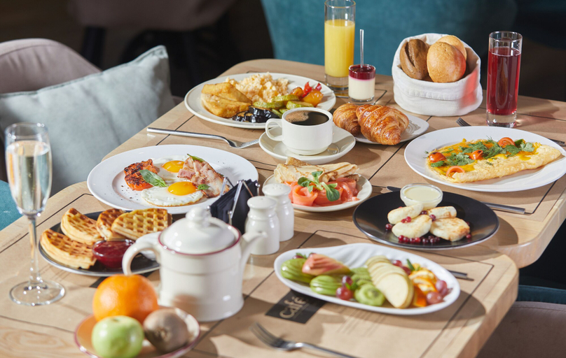 Food & Drinks 5, MIRROS Hotel Moscow Kremlin, Central