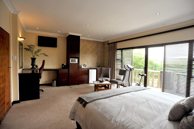 Bedroom 3, Sunset Manor Guest House, Dr Kenneth Kaunda