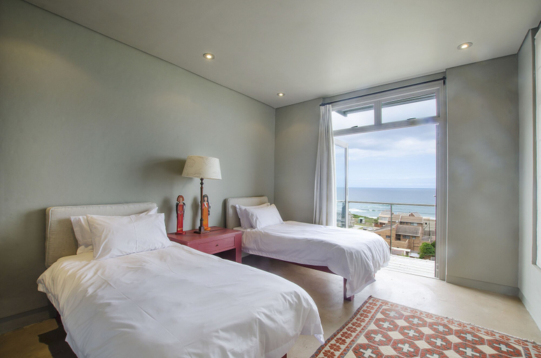 Bedroom 4, 10 Elf Beach House, Eden