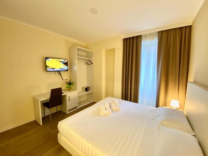 Bedroom 5, Verona Enjoy, Verona