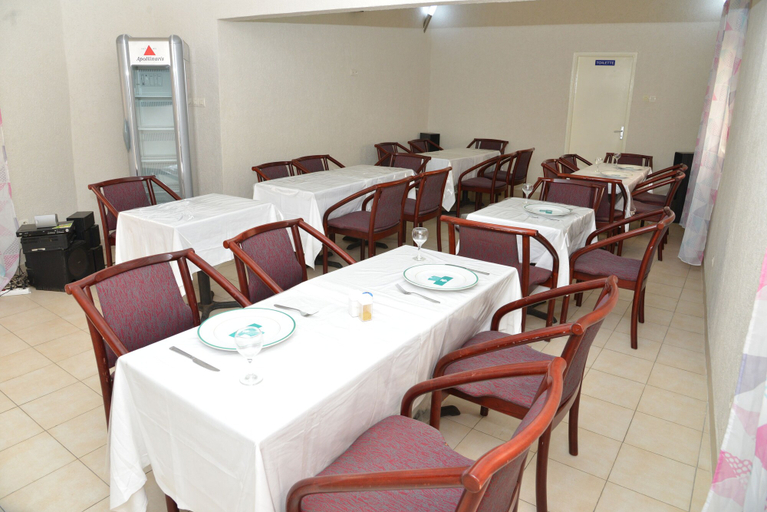Food & Drinks 4, Hotel Résidence Lobal, Golfe (incl Lomé)